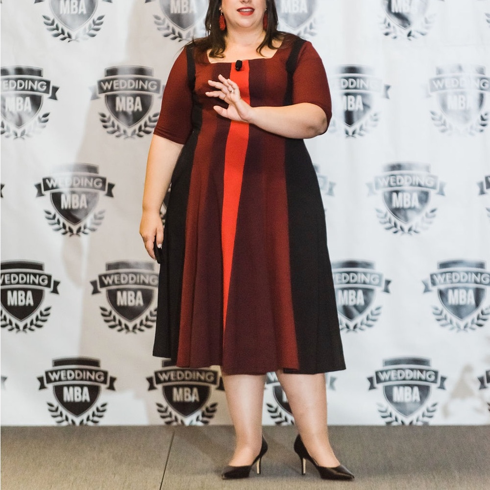 Zapelle (Eshakti) Burgundy and Black Midi Dress